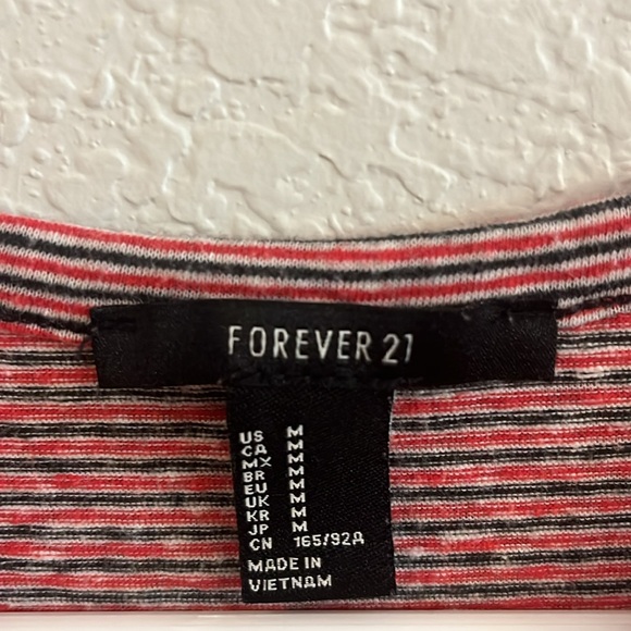 Forever 21 juniors size medium, red, short, sleeved shirt - Picture 3 of 4